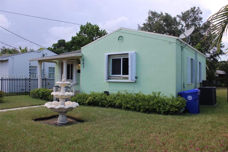2 bedroom SingleFamilyResidence at 665 NW 50th St, Railway Shops Addn 2nd Am, Miami — photo 4