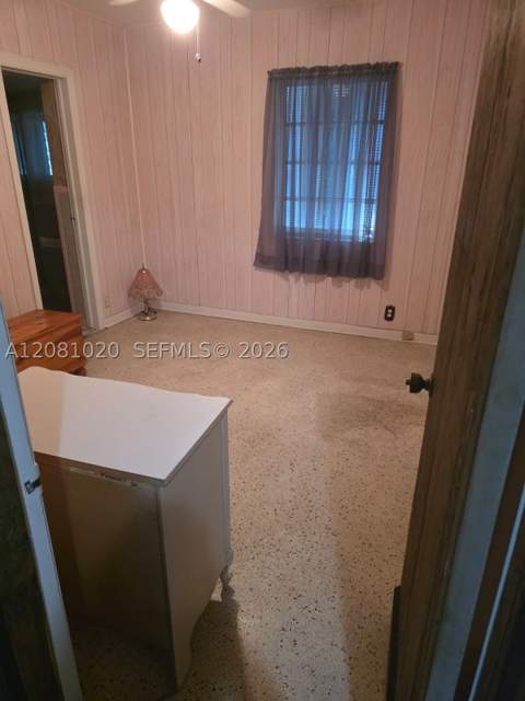 921 NE 163rd St, North Miami Beach FL - photo 9 of 11