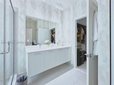 8167 NW 41st St E-410, Doral FL - photo 9 of 26