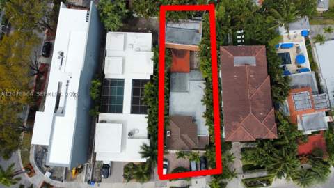 1823 S Bayshore Ln, Miami FL - photo 11 of 77