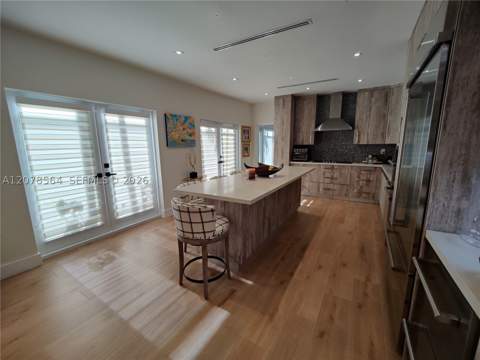 1823 S Bayshore Ln, Miami FL - photo 12 of 77