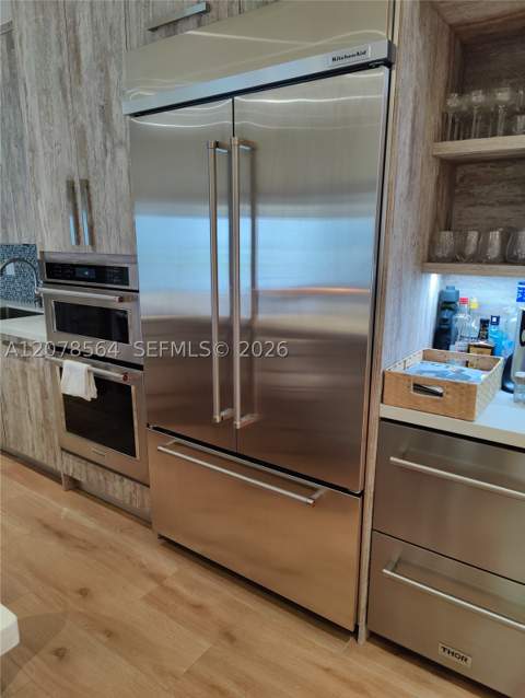 1823 S Bayshore Ln, Miami FL - photo 15 of 77