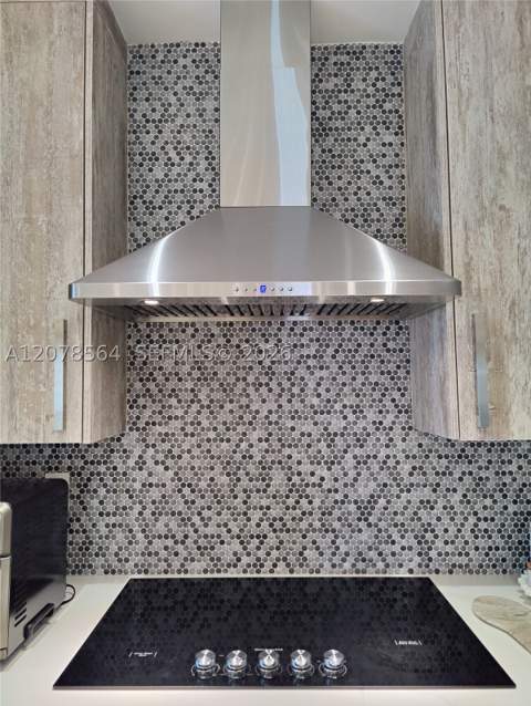 1823 S Bayshore Ln, Miami FL - photo 16 of 77