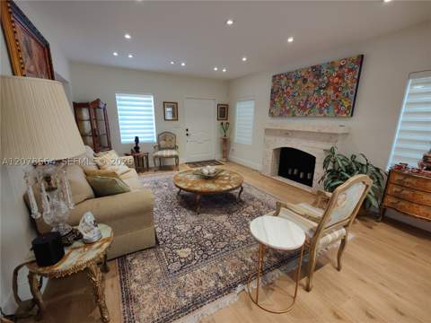 1823 S Bayshore Ln, Miami FL - photo 20 of 77