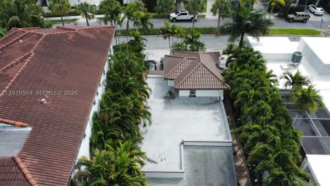 1823 S Bayshore Ln, Miami FL - photo 7 of 77