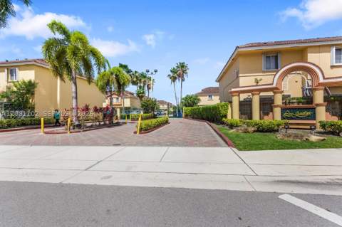 8210 NW 10th St 4, Miami FL - photo 21 of 27