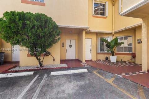 8210 NW 10th St 4, Miami FL - photo 22 of 27
