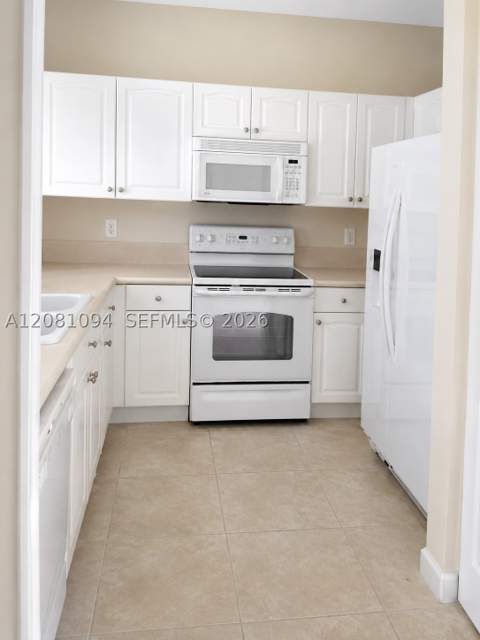 230 SE 29th Ave 1, Homestead FL - photo 12 of 23