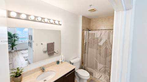 1900 N Bayshore Dr 504, Miami FL - photo 10 of 26