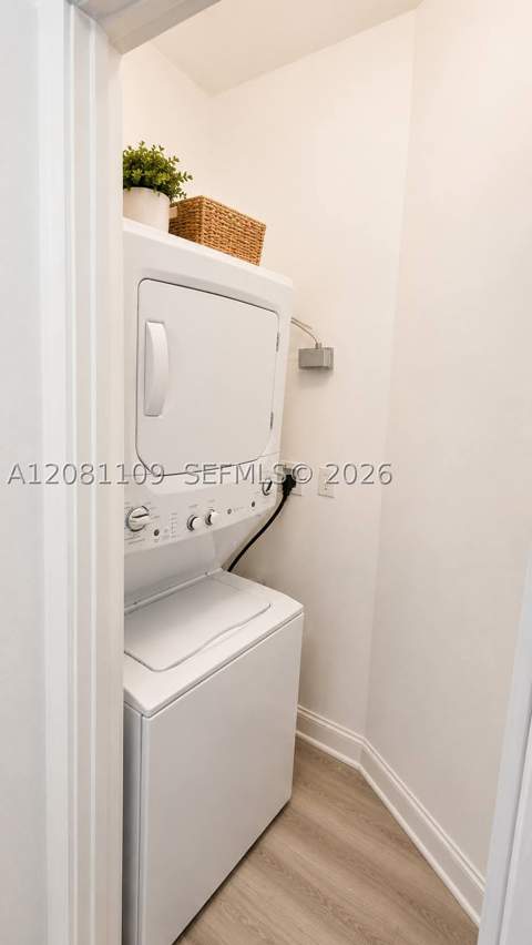 1900 N Bayshore Dr 504, Miami FL - photo 11 of 26