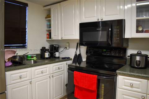 6600 W 2nd Ct 15, Hialeah FL - photo 11 of 19