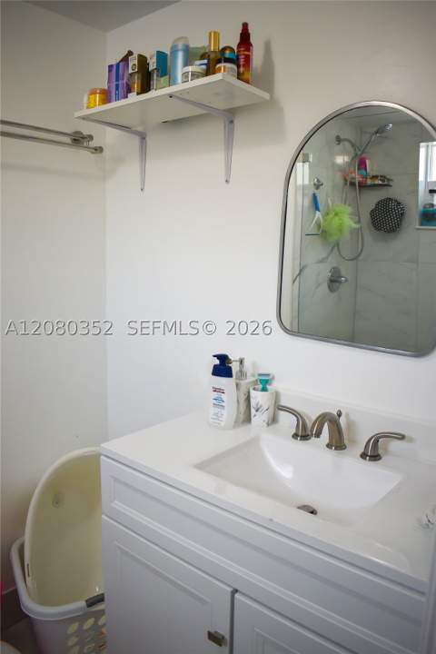 6600 W 2nd Ct 15, Hialeah FL - photo 18 of 19