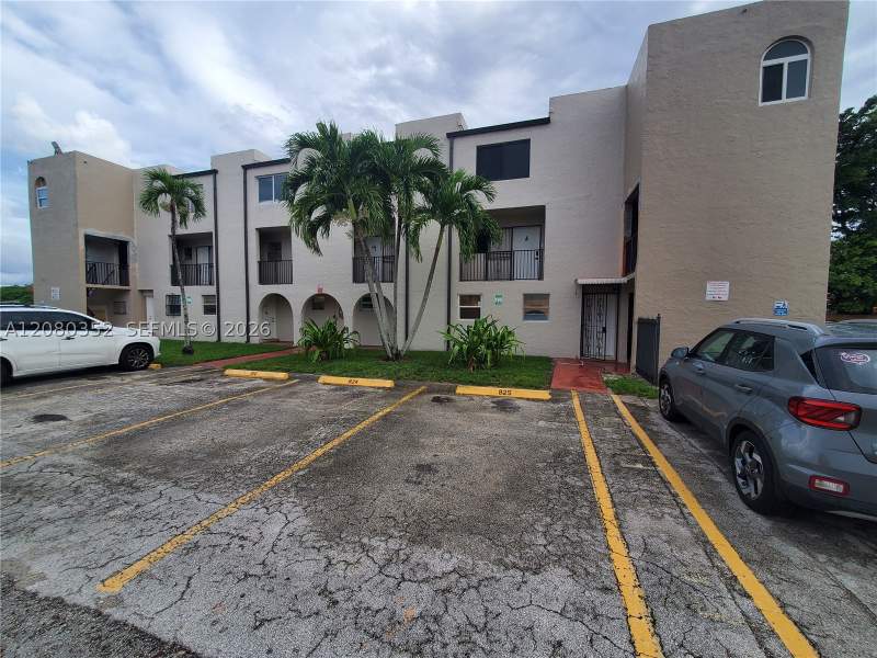 1 bedroom Condominium at 6600 W 2nd Ct 15, Westland Manors East Cond, Hialeah — photo 2