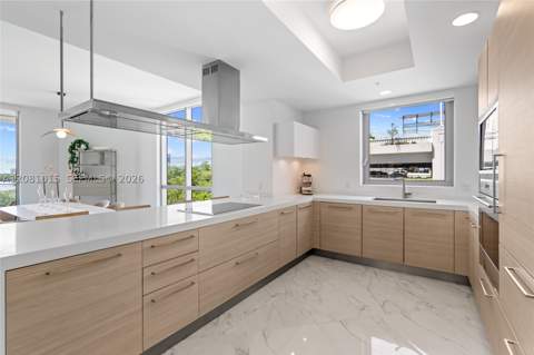 17111 Biscayne Blvd 402, North Miami Beach FL - photo 17 of 59