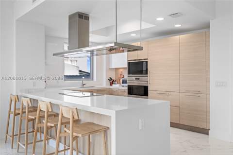 17111 Biscayne Blvd 402, North Miami Beach FL - photo 22 of 59