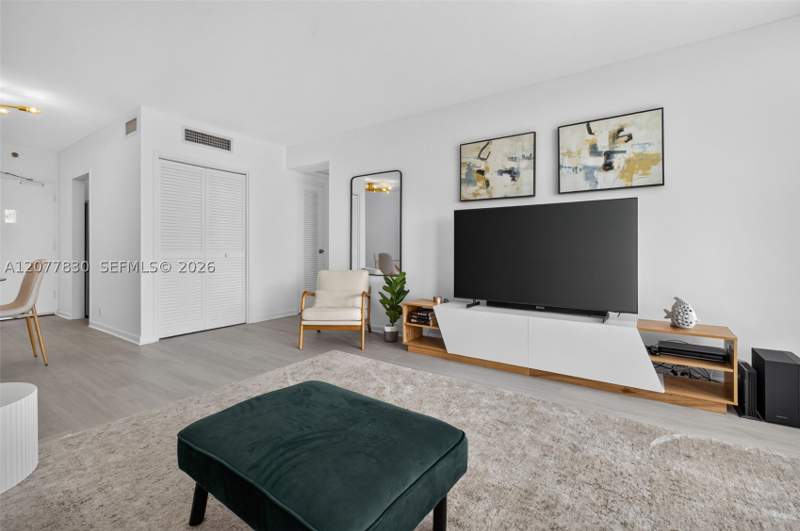 1 bedroom Condominium at 1000 West Ave 509, Mirador 1000 Condo, Miami Beach — photo 3