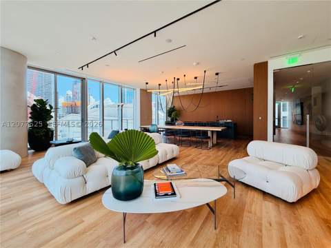 1400 Biscayne Blvd 1802, Miami FL - photo 7 of 43