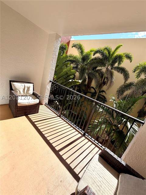 17150 N Bay Rd 2419, Sunny Isles Beach FL - photo 10 of 27
