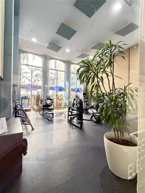 17150 N Bay Rd 2419, Sunny Isles Beach FL - photo 24 of 27