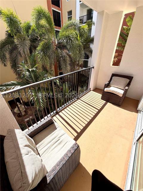 17150 N Bay Rd 2419, Sunny Isles Beach FL - photo 9 of 27