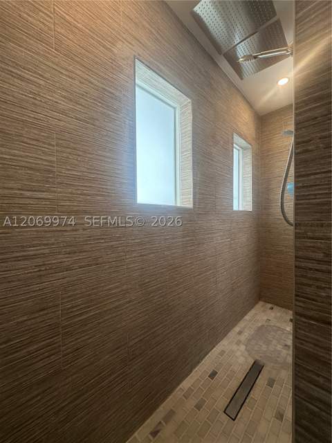 3134 NE 3rd Dr, Homestead FL - photo 10 of 22