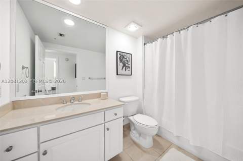 2000 N Bayshore Dr 1502, Miami FL - photo 13 of 40