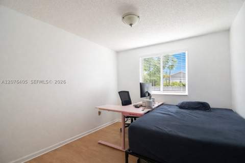14615 SW 142nd Place Cir, Miami FL - photo 14 of 17