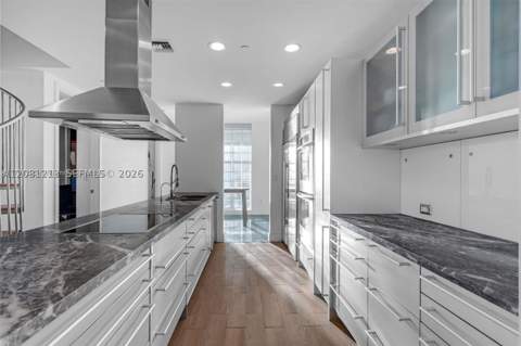 201 Aqua Ave Ph4, Miami Beach FL - photo 7 of 23