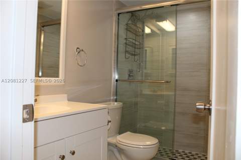 6780 W 2nd Ct 401, Hialeah FL - photo 12 of 18