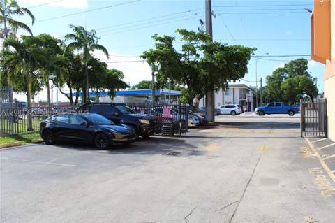 6780 W 2nd Ct 401, Hialeah FL - photo 16 of 18