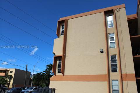 6780 W 2nd Ct 401, Hialeah FL - photo 17 of 18
