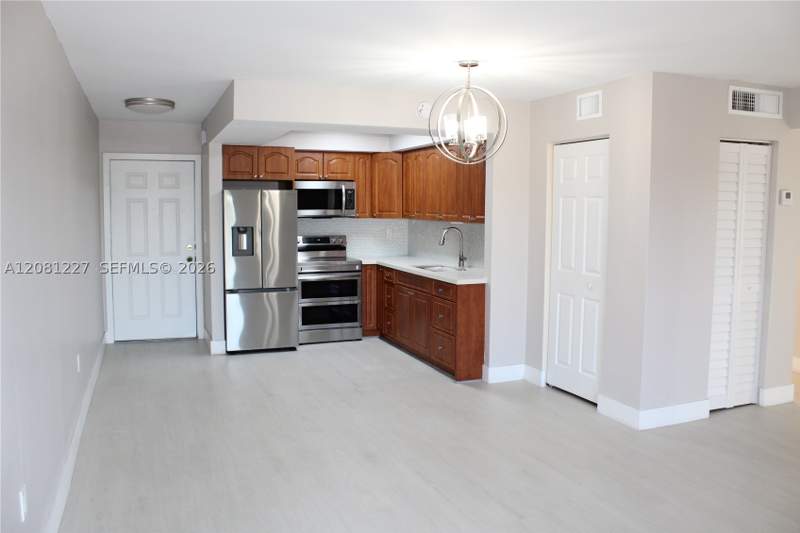 2 bedroom Condominium at 6780 W 2nd Ct 401, International Condo, Hialeah — photo 2