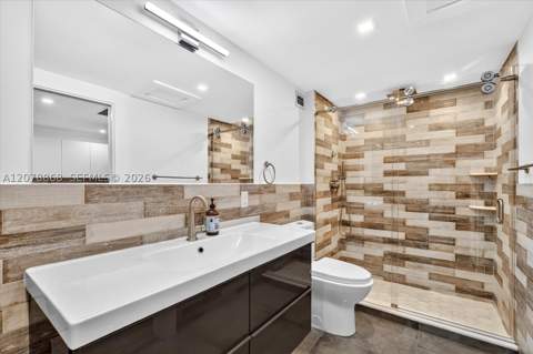 2301 Collins Ave 714, Miami Beach FL - photo 11 of 23