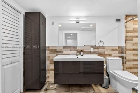 2301 Collins Ave 714, Miami Beach FL - photo 7 of 23
