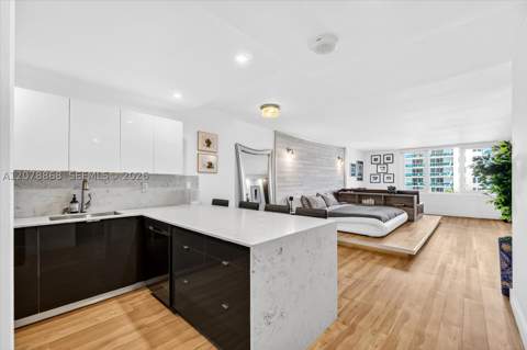 2301 Collins Ave 714, Miami Beach FL - photo 9 of 23