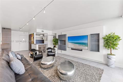 1000 West Ave 1518, Miami Beach FL - photo 11 of 25