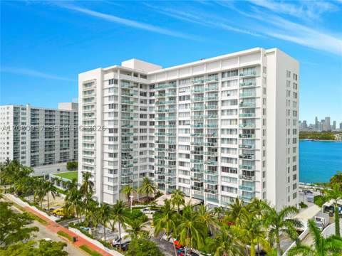 1000 West Ave 1518, Miami Beach FL - photo 21 of 25