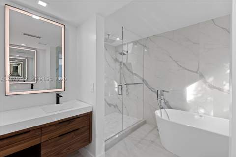 8926 Emerson Ave, Surfside FL - photo 12 of 31
