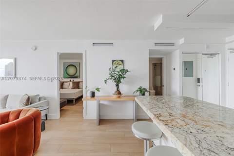 401 Ocean Dr 903, Miami Beach FL - photo 10 of 59