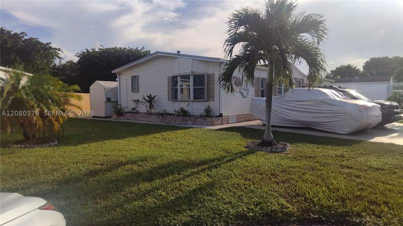 3 bedroom MobileHome at 35303 SW 180th Ave 351-352, Gateway West Condo, Homestead — photo 3