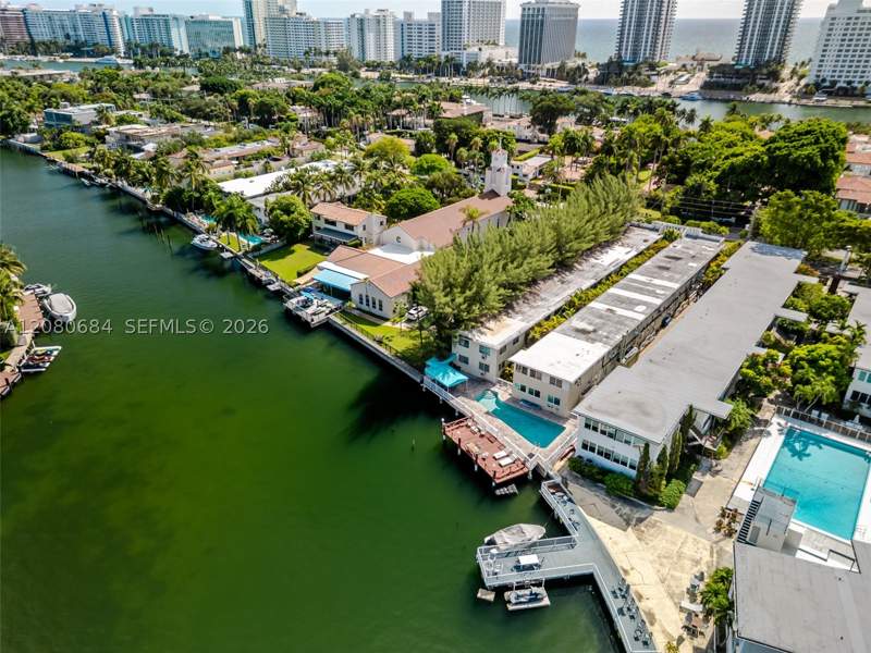1 bedroom Condominium at 4730 Pine Tree Dr 17, Lake View Sub Amd, Miami Beach — photo 5