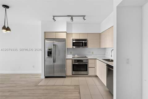 4250 Biscayne Blvd 805, Miami FL - photo 12 of 43