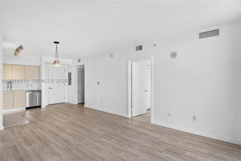 4250 Biscayne Blvd 805, Miami FL - photo 9 of 43