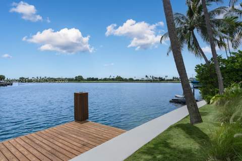 9407 E Broadview Dr, Bay Harbor Islands FL - photo 21 of 28