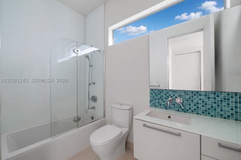 9407 E Broadview Dr, Bay Harbor Islands FL - photo 22 of 28