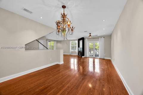 5801 SW 74th Ter 3, South Miami FL - photo 11 of 29