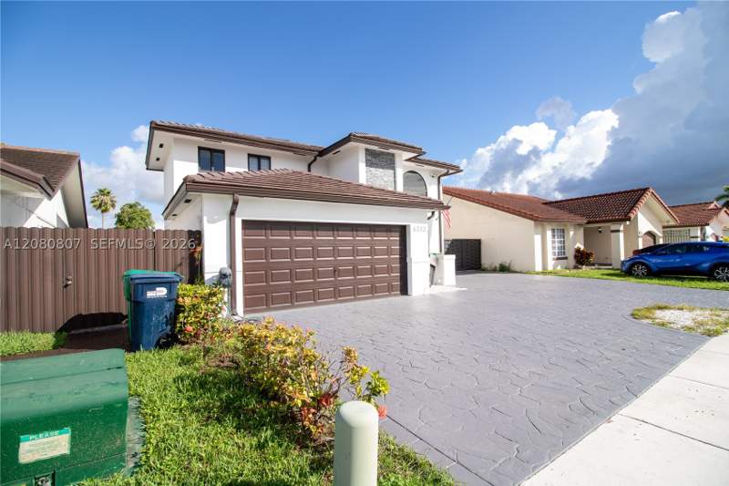 4 bedroom SingleFamilyResidence at 6332 SW 151st Pl, West Miller Heights Sec 3, Miami — photo 4