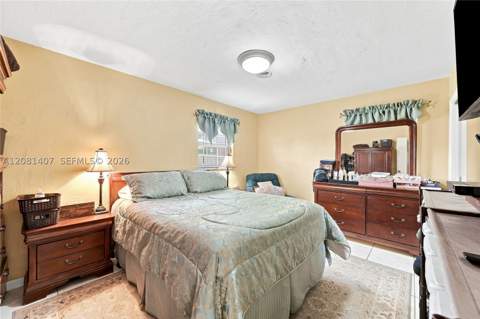 4470 NW 171st Ter, Miami Gardens FL - photo 14 of 37