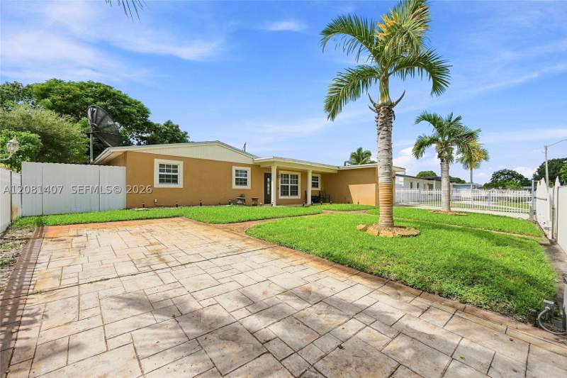 4 bedroom SingleFamilyResidence at 4470 NW 171st Ter, Carol City 1 St Addn, Miami Gardens — photo 3