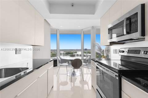 21055 Yacht Club Dr 2807, Aventura FL - photo 13 of 31